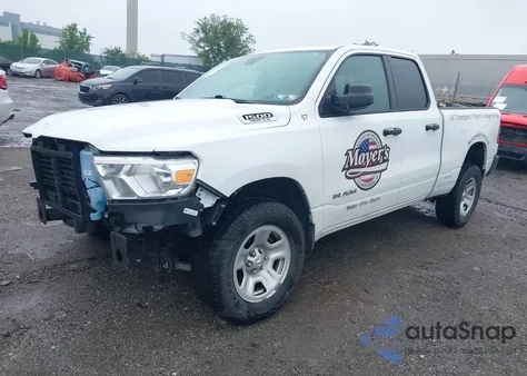 2022 Ram 1500 Tradesman 4X4 6'4 Box z USA, uszkodzony, nr VIN 1C6SRFCT2NN213959